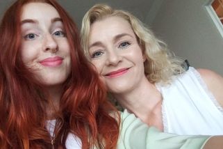 Ztrátou dcery pro ni skončil svět, pokusila se o sebevraždu. Teď hledá pravdu o střelbě na fakultě - Novinky